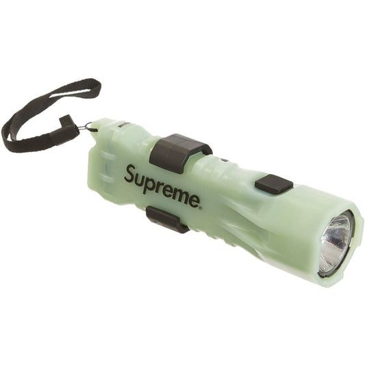 SUPREME PELICAN 3310PL FLASHLIGHT